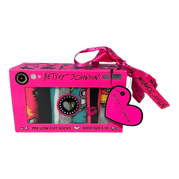 Betsey Johnson Accessories Betsey Johnson Gift Box Set Of 7 Low Cut